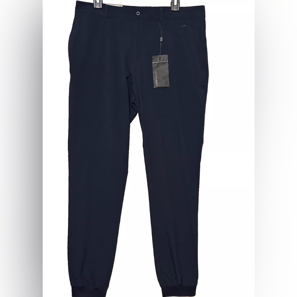 J. Lindeberg Cuff Jogger Pant Men’s 32x34-NWT
6855 JL Navy